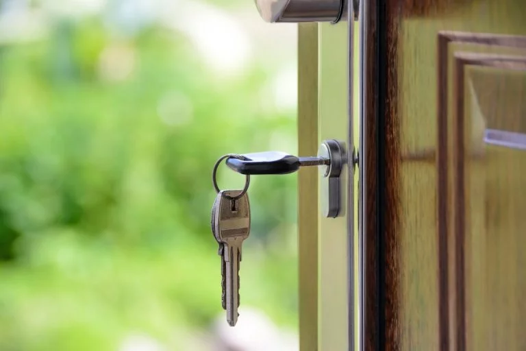 Should I Get Homeowners Insurance or Landlord Insurance?