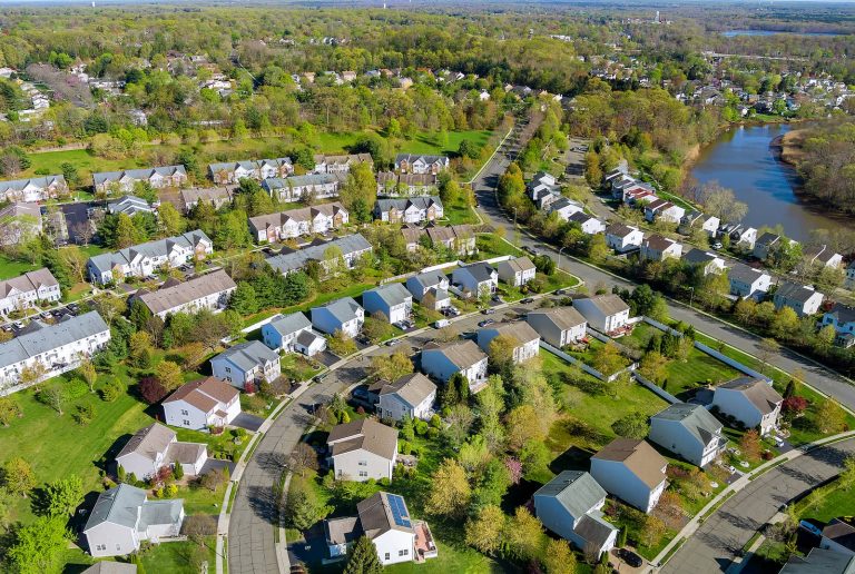6 Mistakes To Avoid When Buying and Flipping Houses
