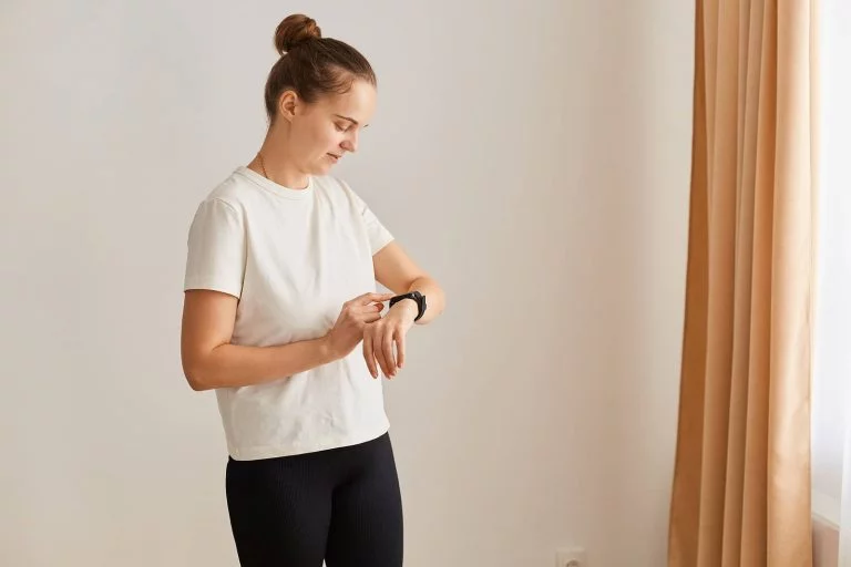 Save Money On Health Insurance With a Fitness Tracker Watch