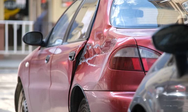 What To Do If Your Car Is Hit While Parked