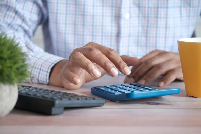 How To Use a Car Insurance Calculator