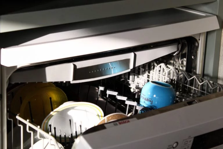 What To Do When Your Dishwasher Is Leaking